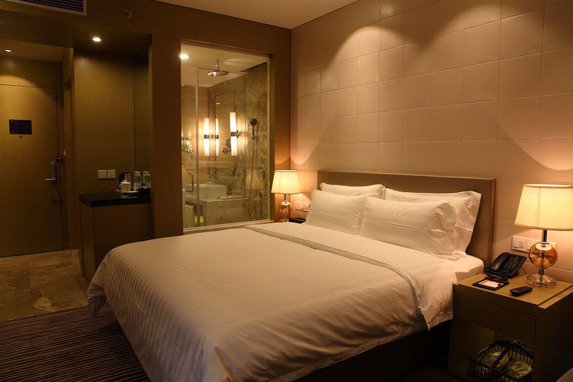 Lujiazui Rezen Hotel